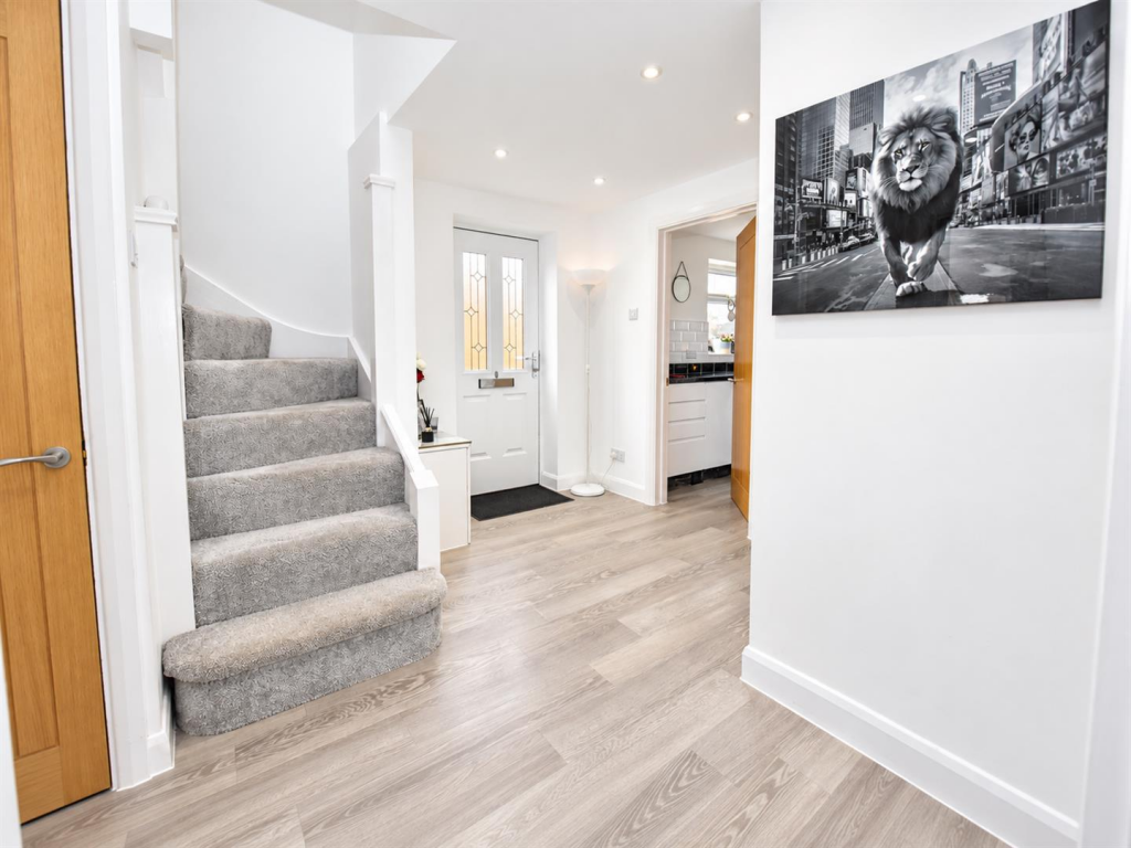 House in Southend-on-Sea - View 2