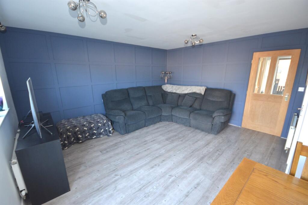 House in South Tyneside, North East - More