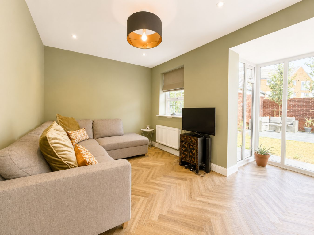 House in Earls Barton - View 5
