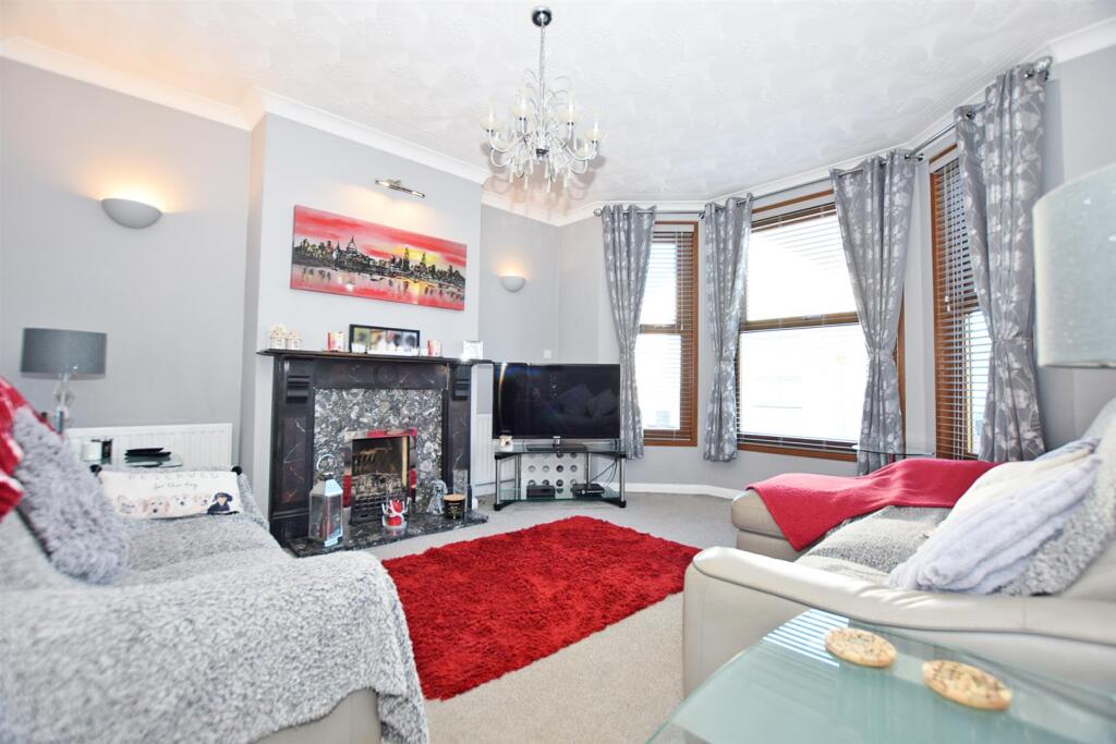 House in Gillingham, Twydall - View 3
