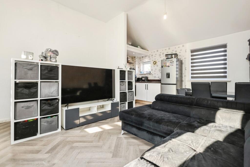 Apartment in Birmingham, West Midlands - More