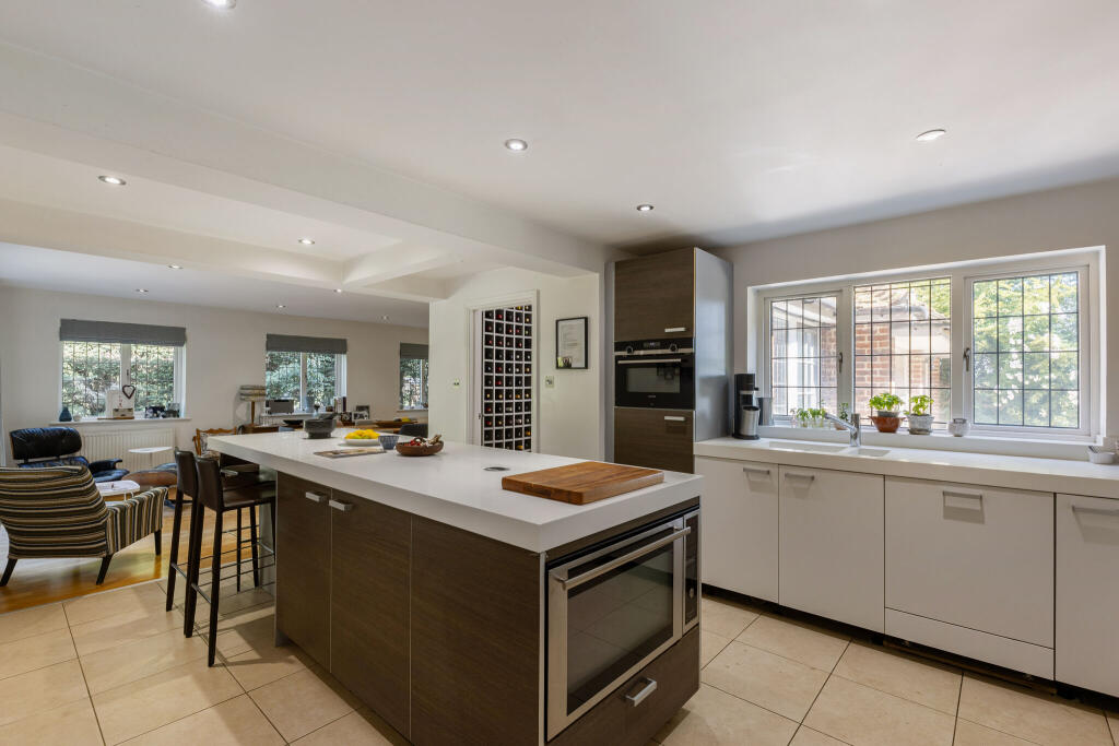 House in Hart, Long Sutton - View 3