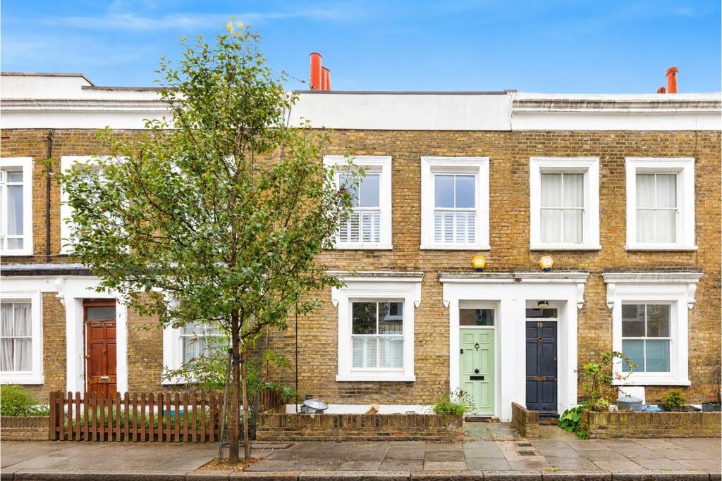 3-bed terraced on Northampton Grove, Islington, London, N1, £1,300,000