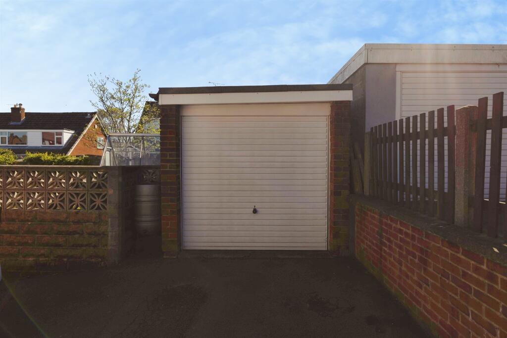 Additional image 6 of Lampards Close, Allerton, Bradford