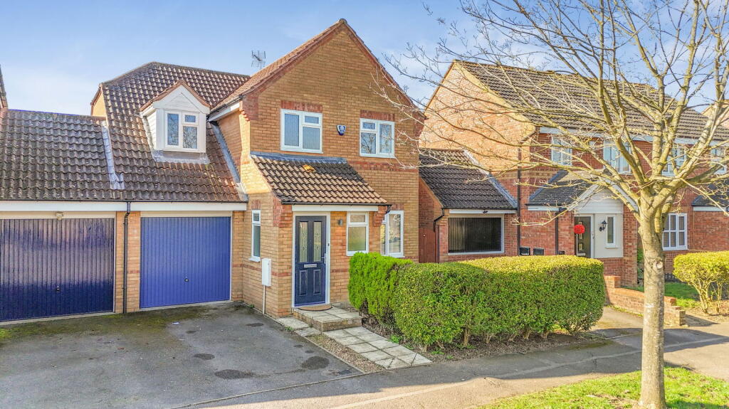 Main image of property: Blanchland Circle, Monkston, Milton Keynes, MK10 9FD
