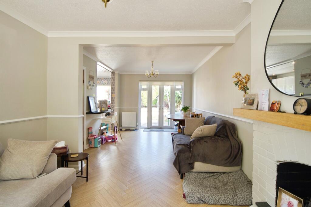 House in Watford - View 5