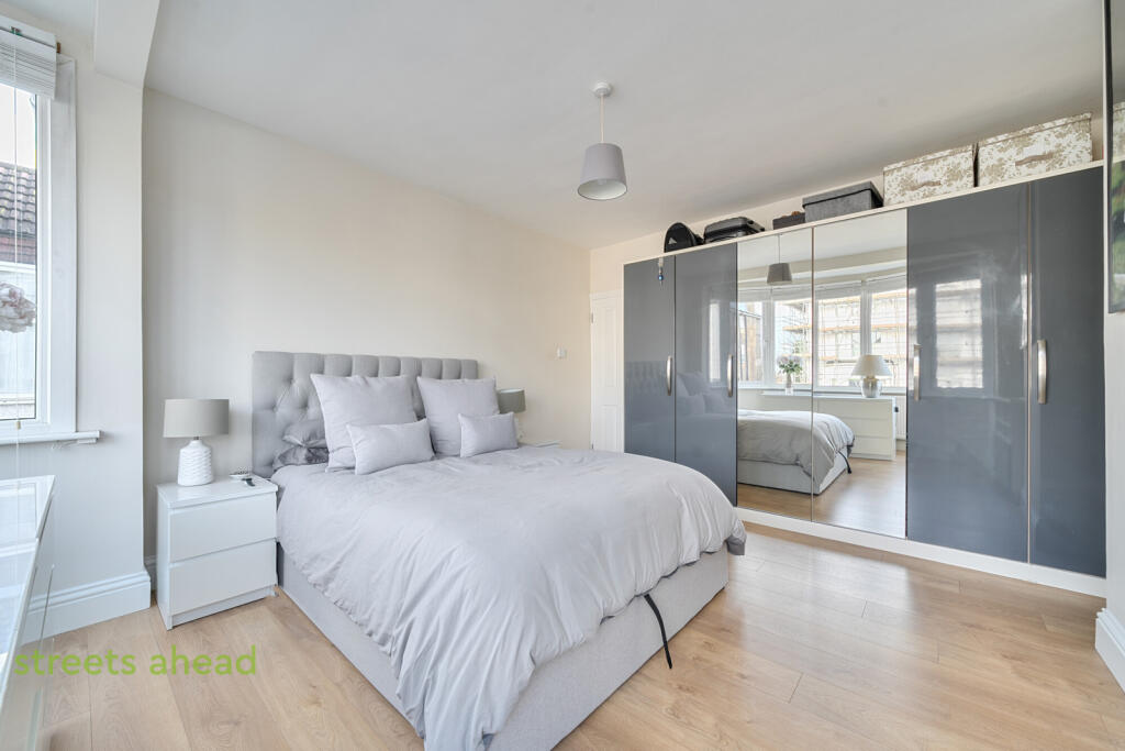 Lancaster Road, London, SE25 photo 4