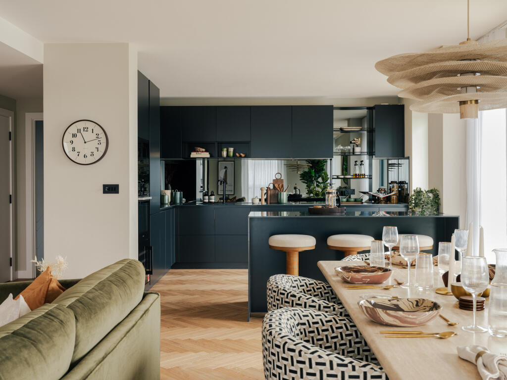 Main image of property: Woodberry Down Sales & Marketing Suite Riverside Apartments,
Woodberry Grove,
Finsbury Park,
London,
N4 2BA