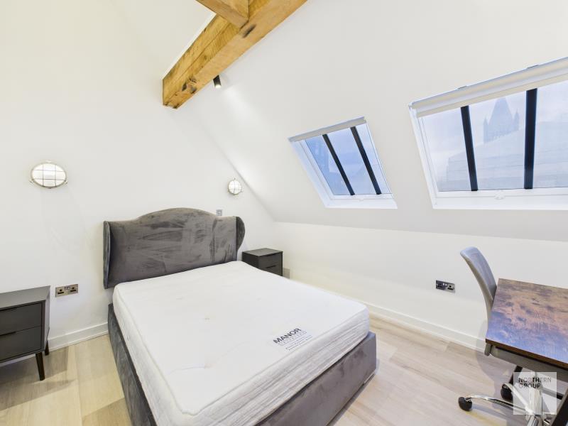Apartment in Manchester - View 5