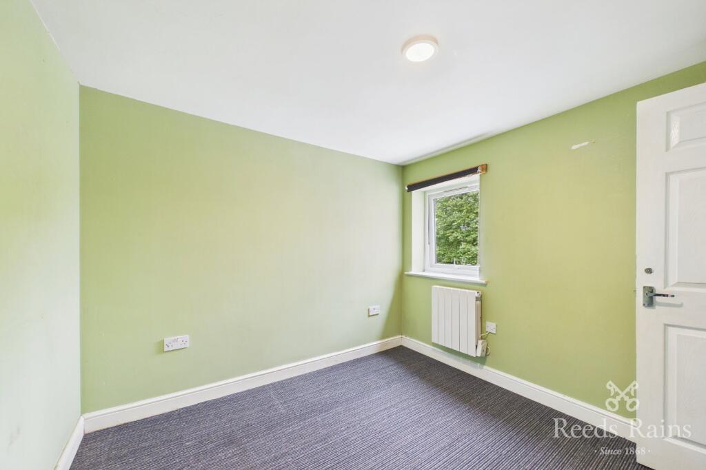 Apartment in Preston - View 5