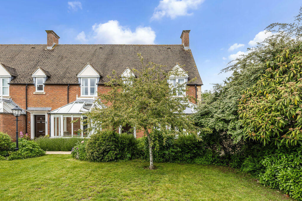 2-bed house on University Farm, Moreton-In-Marsh, £398,000