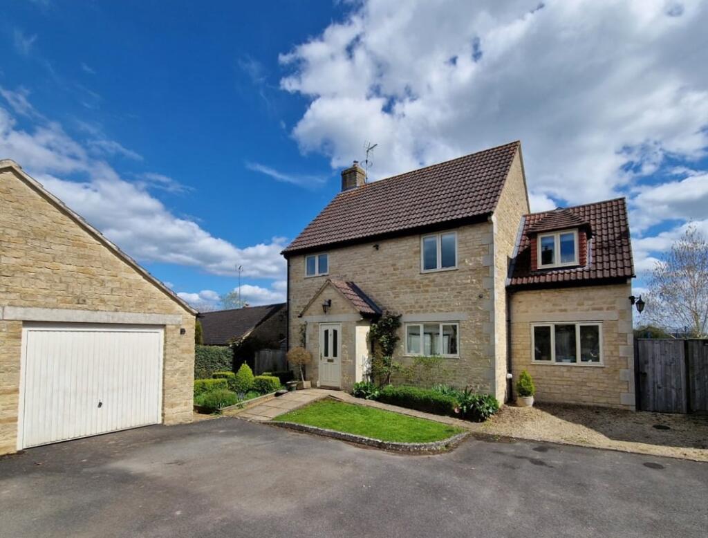 The Cedars, Lea, Malmesbury, SN16 photo 2