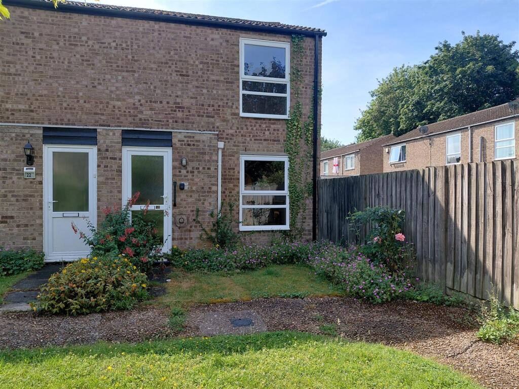 Main image of property: Caling Croft, New Ash Green, Longfield