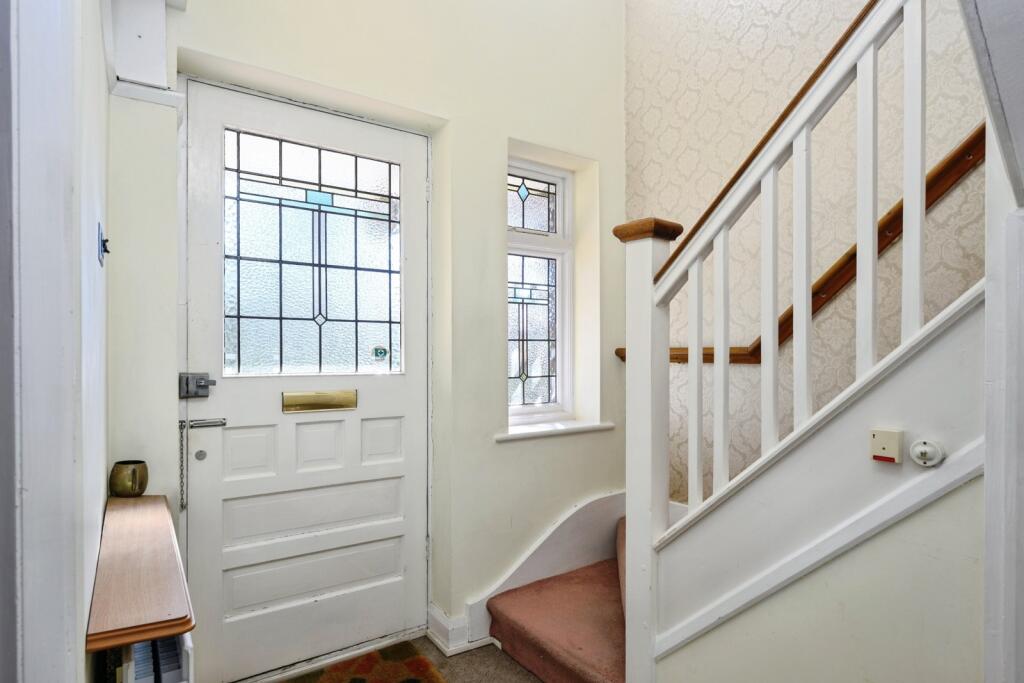 House in Reigate and Banstead, Surrey - View 2