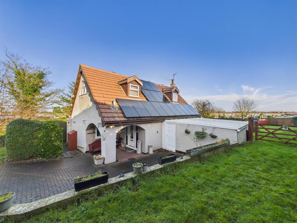 Main image of property: The Hill, Saltfleet, Louth
