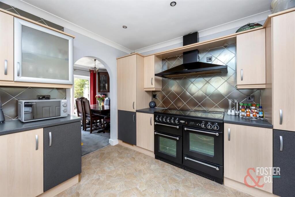 Ladies Mile Road, Brighton - View 5