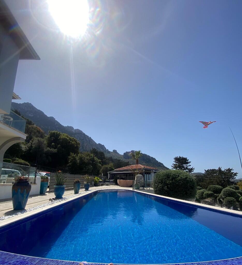 Main image of property: Karsiyaka, Girne