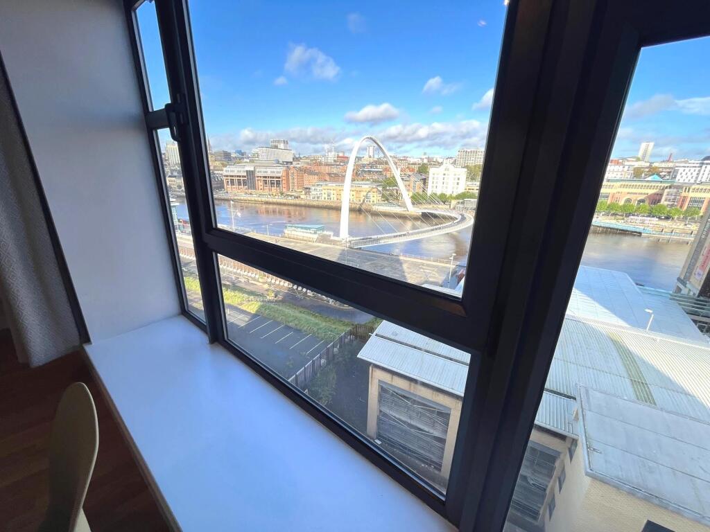 Apartment in Newcastle upon Tyne - More