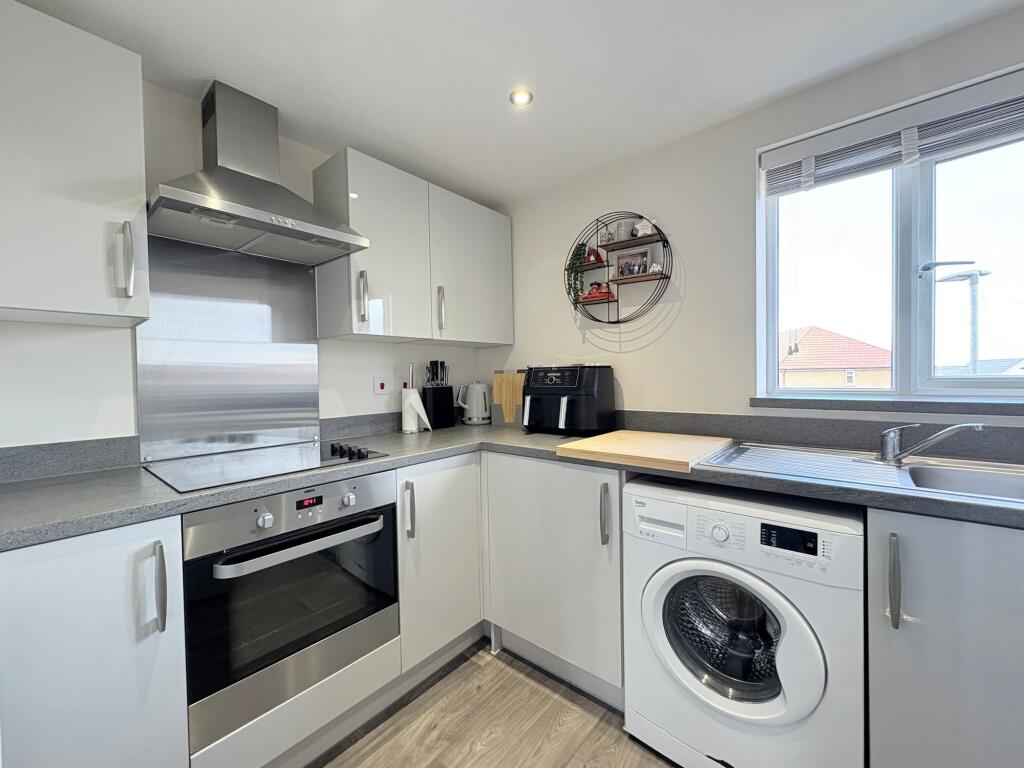 Apartment in Milton Keynes - View 5