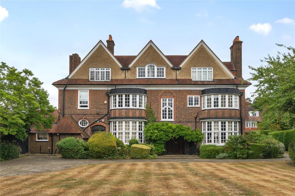 Main image of property: Parkmore, Wilderness Road, Chislehurst