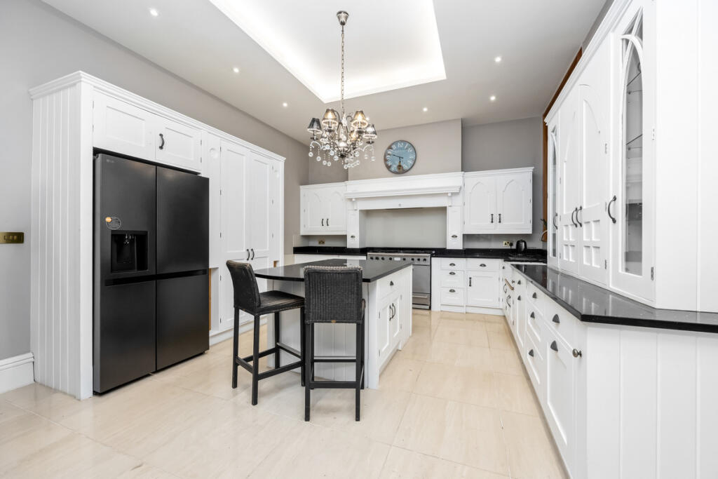House in Tonbridge - More