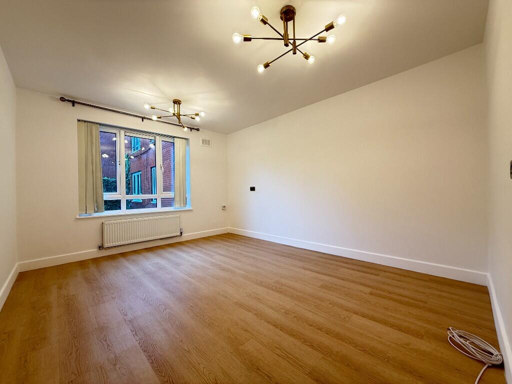 Apartment in Manchester - View 4
