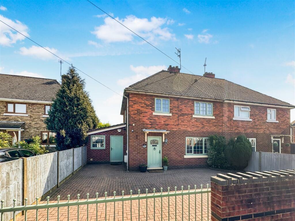 Main image of property: Furnace Road, Bedworth *Massively Extended*