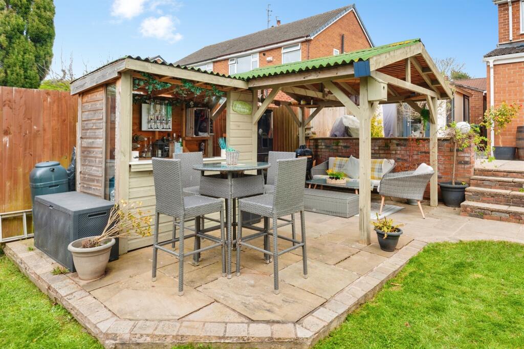 House in Prenton, Liverpool City Region - View 2