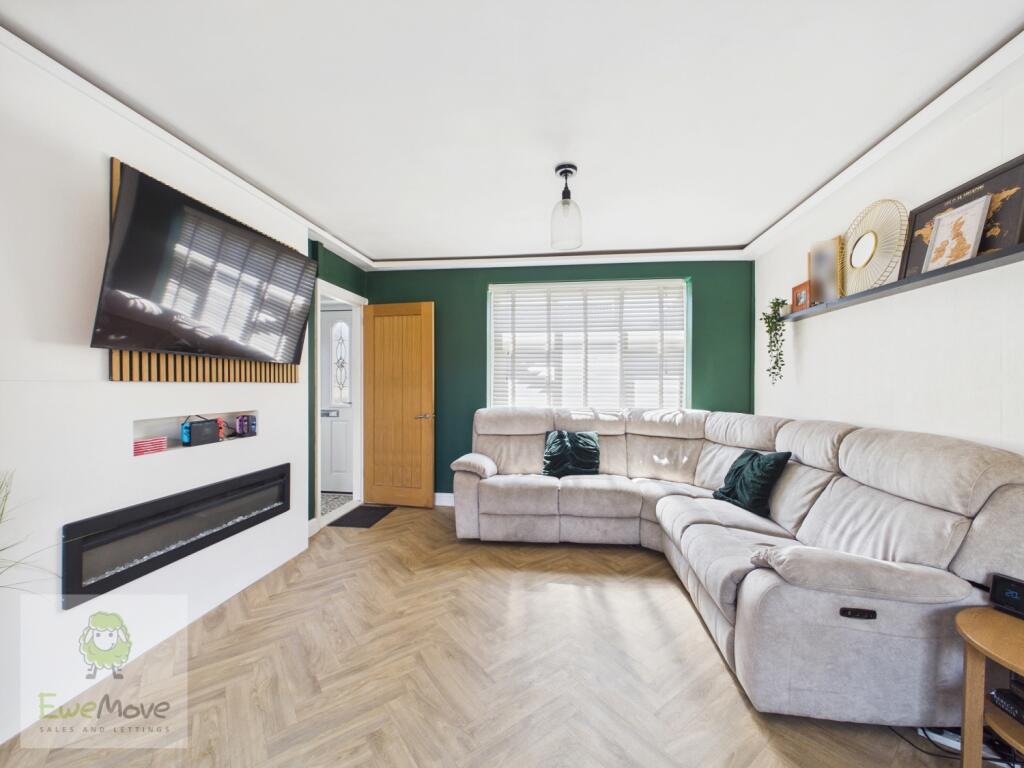 House in Strood, Medway - View 4