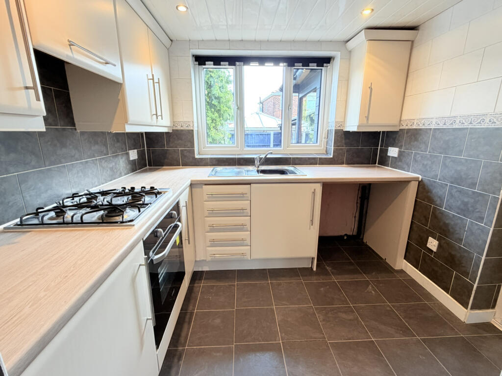 Tewkesbury Avenue, Droylsden,  M43 7NL photo 4