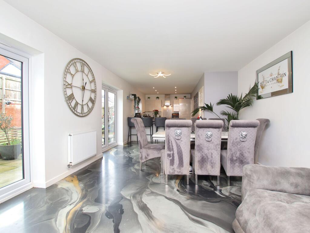 Clos Rhys Meurug, Capel Llanilltern, Cardiff CF5 6GA photo 4