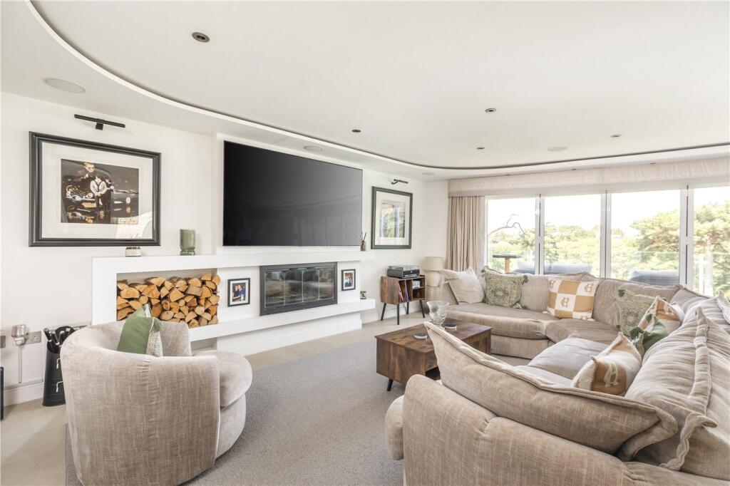 House in Poole, Penn Hill - View 4