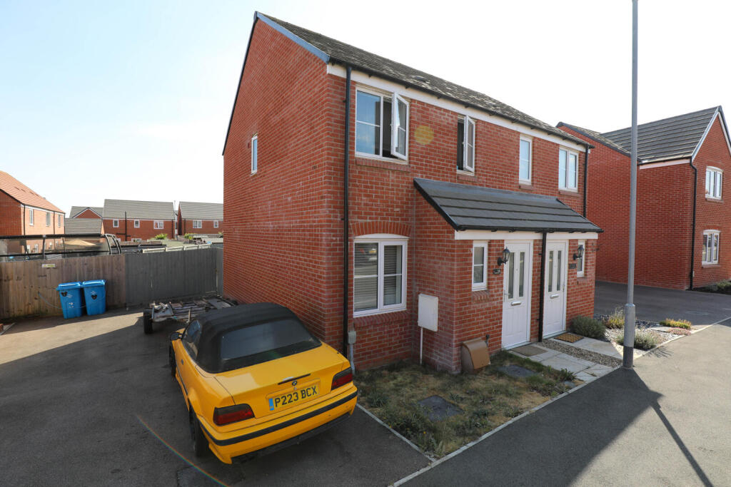 Main image of property: Manningham Lane, Kettering