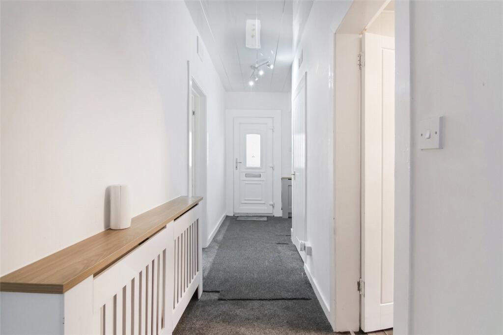 Apartment in Glasgow, Crookston Home, Househillwood - More