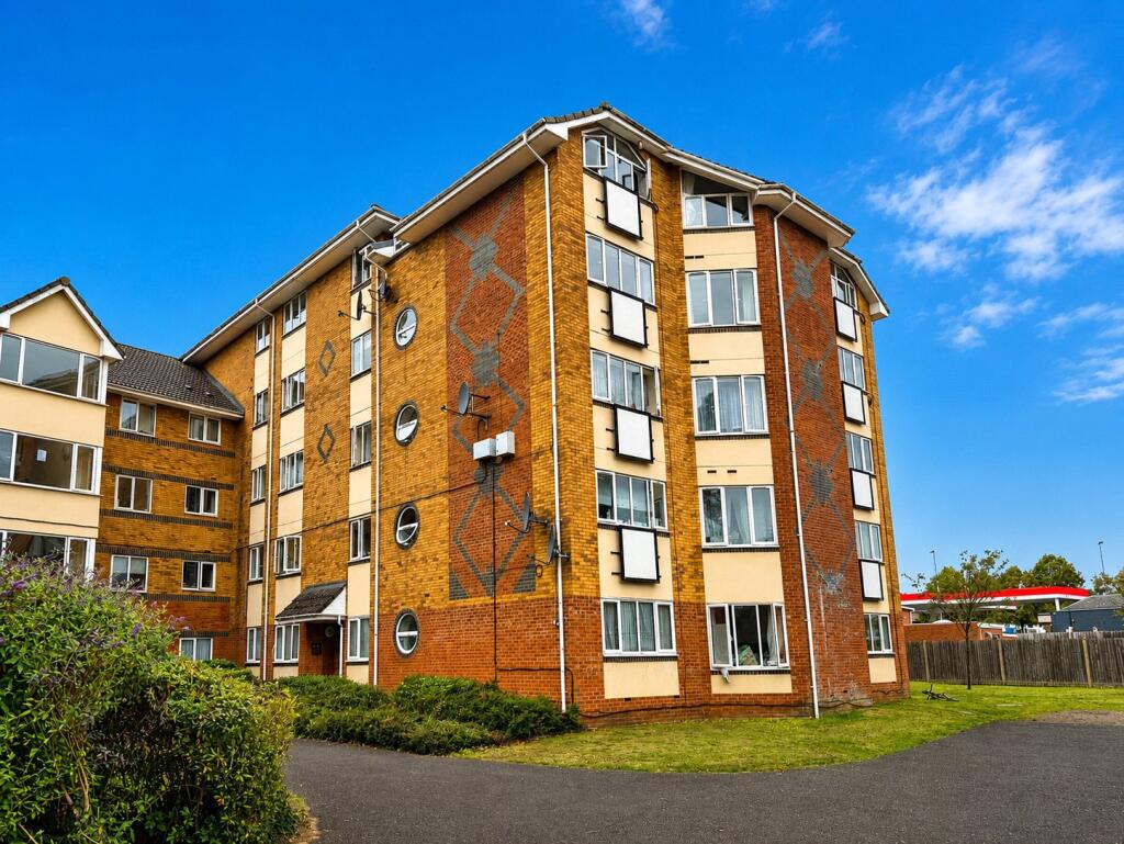Main image of property: Winslet Place, Oxford Road, Reading