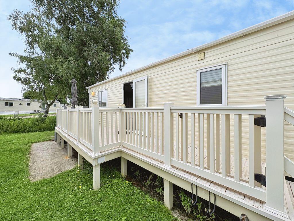 Main image of property: Mallard Lake, Cotswold Hoburne, Cotswold Lakes