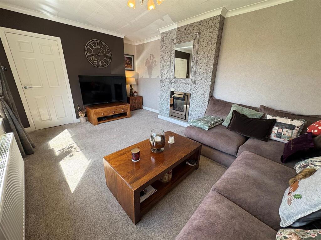 Additional image 11 of Fleet Lane, Queensbury, Bradford