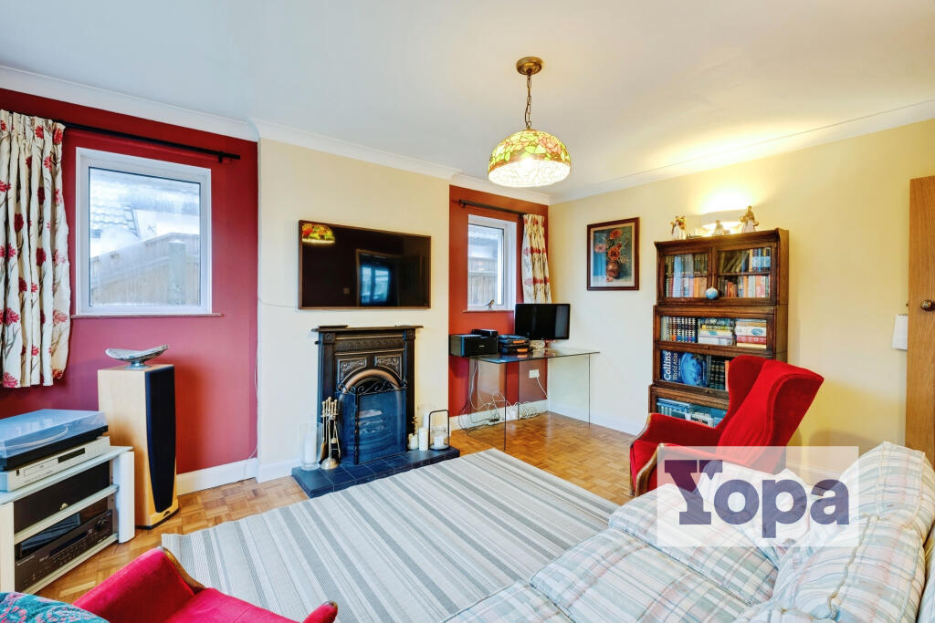 House in Southampton - View 4