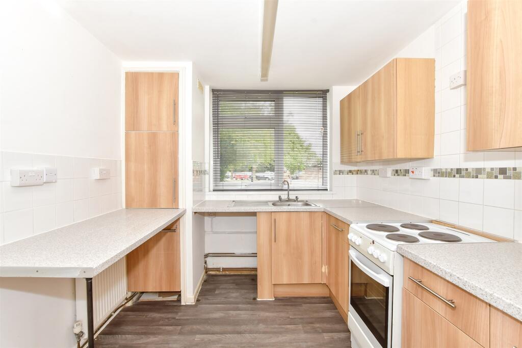 Main image of property: Juniper Square, Havant, Hampshire