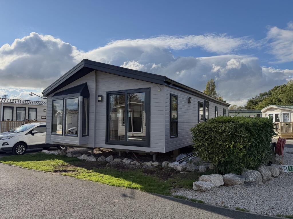 2-bed caravan on Venture Caravan Park Ltd, Venture Residential Park, Langridge Way, Morecambe, Lancashire, £119,995