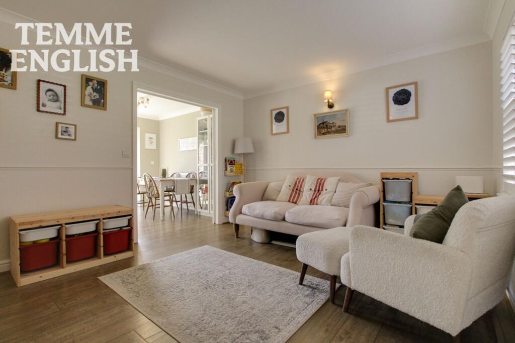 House in Basildon, Wickford - View 4