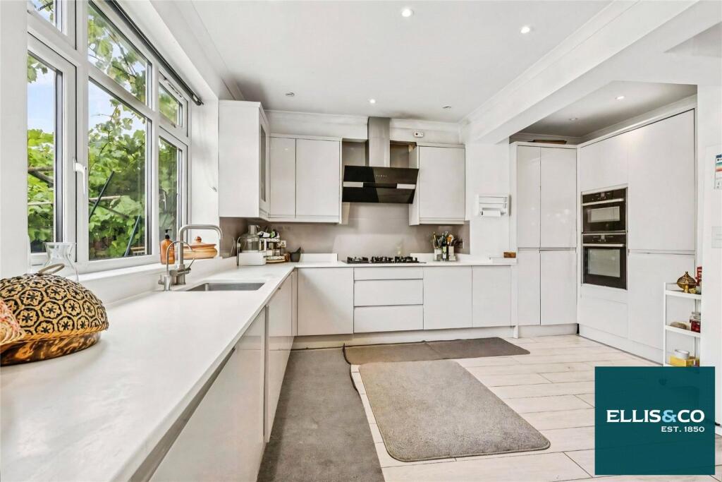 House in London - More
