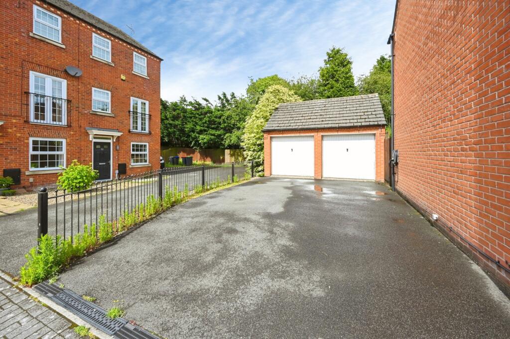 House in Ashfield, Selston - View 2