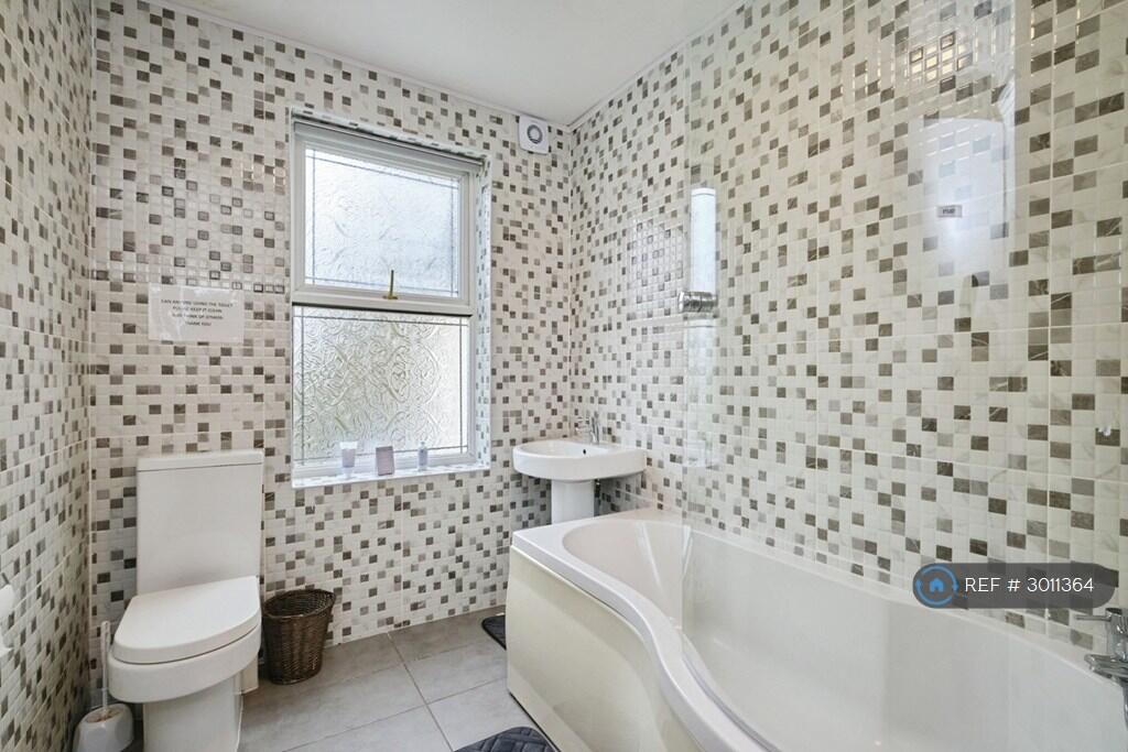 House in Birmingham - View 5
