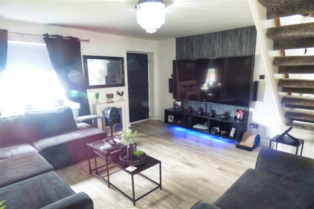 House in Runcorn, Dukesfield, Higher Runcorn - View 3