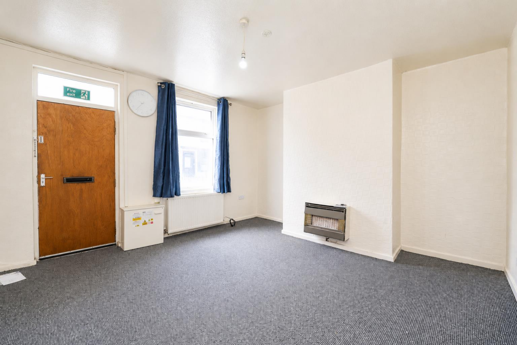 House in Rochdale, Firgrove - View 4