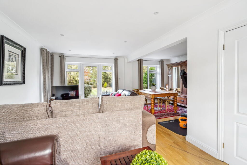 House in Three Rivers, Batchworth - View 3