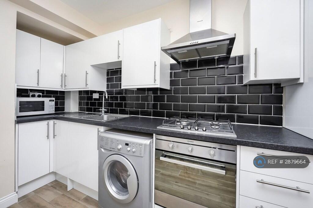 Main image of property: Cable Street, London, E1