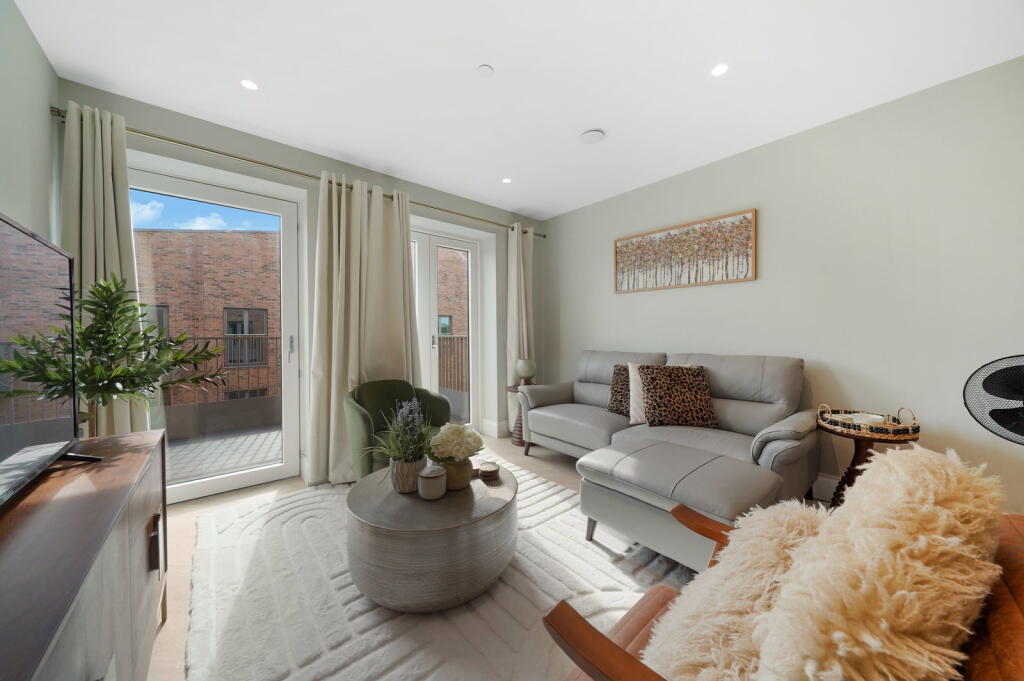 Russell House, 4 Explorer Way, Millbrook Park, NW7 photo 3