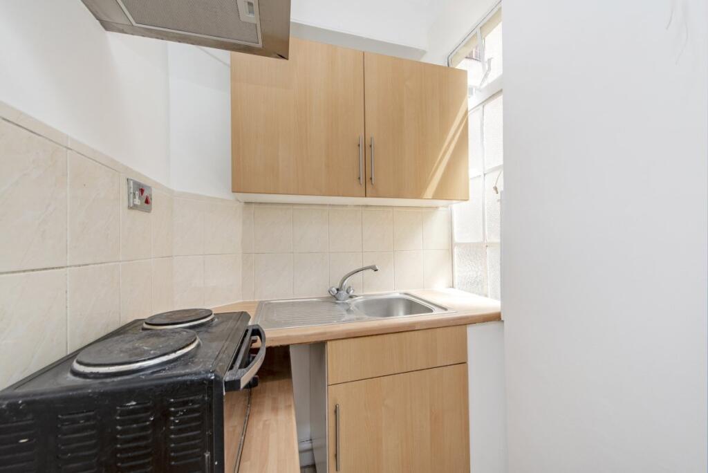 Apartment in London - View 3